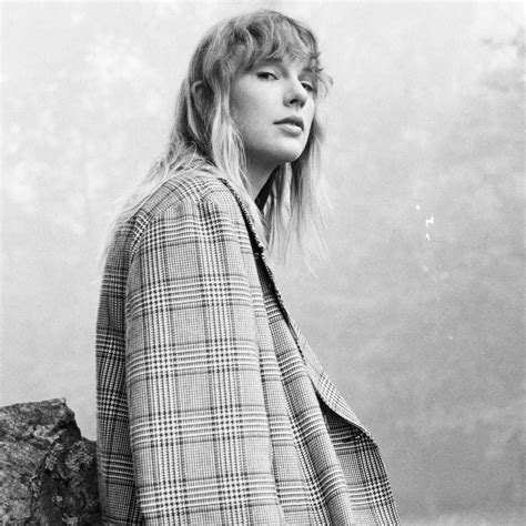 Taylor Swift Photographed By Beth Garrabrant For “folklore” Album