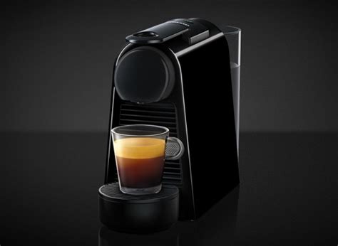 I wish i didn't have a nespresso machine it was a christmas present. Nespresso Essenza Mini Review and Comparison with Inissia