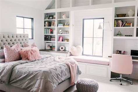 The Idea Of Window Seat For Your Bedroom Jihanshanum Pink Bedroom