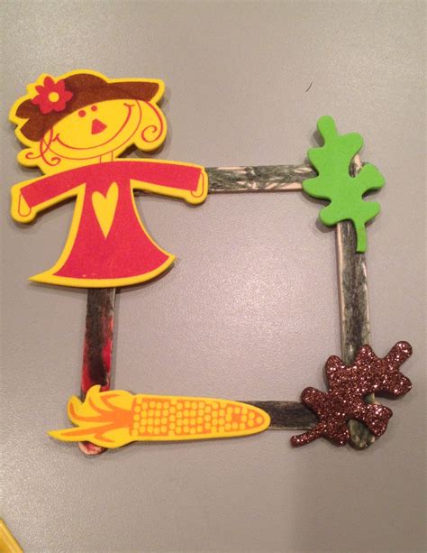 Cute fall craft, picture frame Fall Crafts For Kids, Diy Arts And