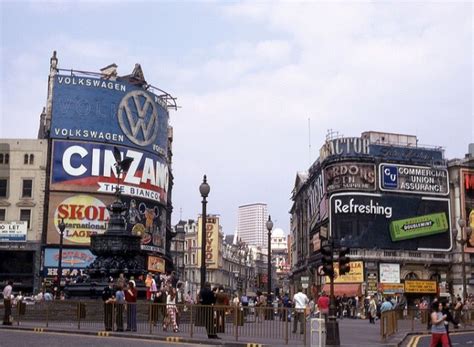 Piccadilly Circus 1972 Piccadilly Circus London Town Union Times