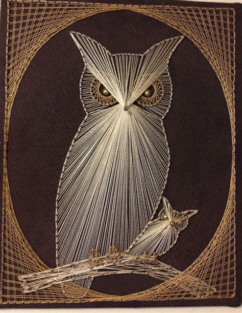 Nail And Thread Art Owl Leeds Eule Im Labyrinth In 2020 Kunst Garn