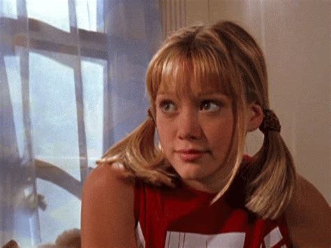 And Her Fake Smile Lizzie Mcguire S Popsugar Entertainment Photo 17