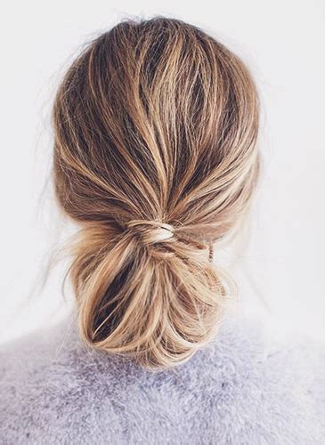 The Best Low Messy Buns On Pinterest Sand Sun And Messy Buns