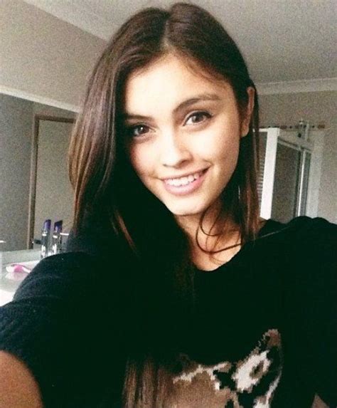 beautiful teen girl selfie telegraph