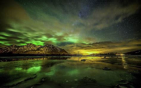 Nature Landscape Aurorae Starry Night Mountain Sky Clouds Lights Snowy
