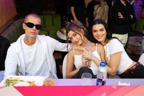 Hailey Bieber And Kendall Jenners Awkward Exchange In Resurfaced Clip