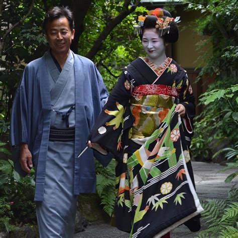 Geiko And Maiko Geisha Japanese Traditional Japanese