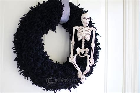 Perspective By Ccmcafee — Diy Halloween Wreath Yarn And Skeleton Blog