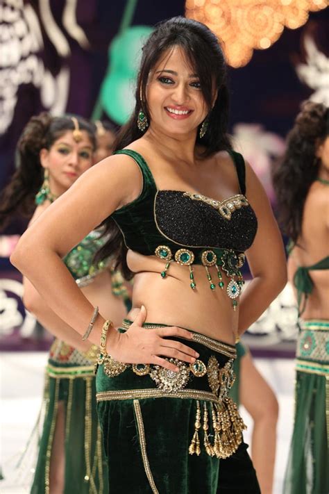 Tollywood Actress Anushka Latest Hot Hd Image In Mirchi Telugu Movie No