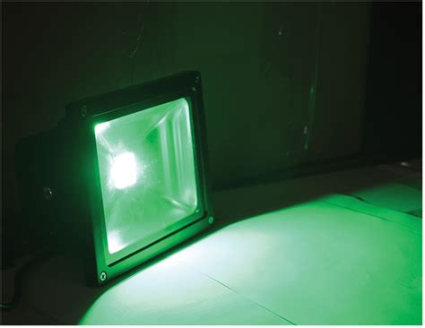 We take a quick look at some different american dj lighting and see which fixtures are good for what application. L330C GREEN 20Watt LED Outdoor Colour Wash Flood Light