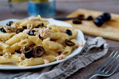 Pasta Tonno E Olive Facile E Veloce Ricetta Ed Ingredienti Dei