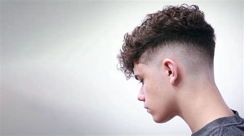 Update more than 86 high top fade hairstyles best - vova.edu.vn