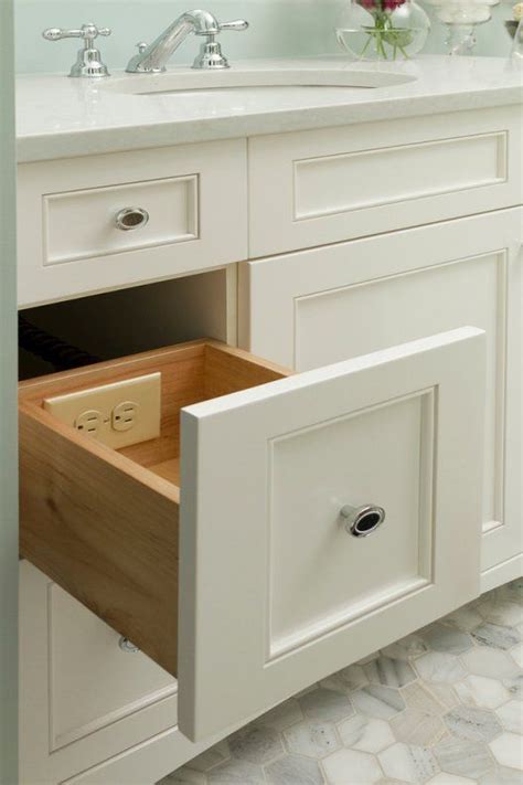 Explore the beautiful medicine cabinets with outlets photo gallery and find out exactly why houzz is the best experience for home renovation and design. Beautiful Bathroom Medicine Cabinets with Electrical ...