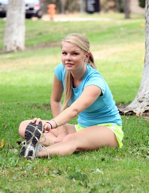 Picture Of Kelli Goss