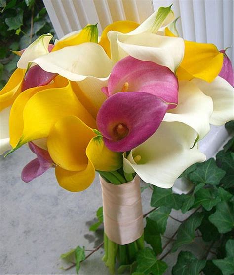 Beautiful Floral Arrangements Yellow Color Combinations