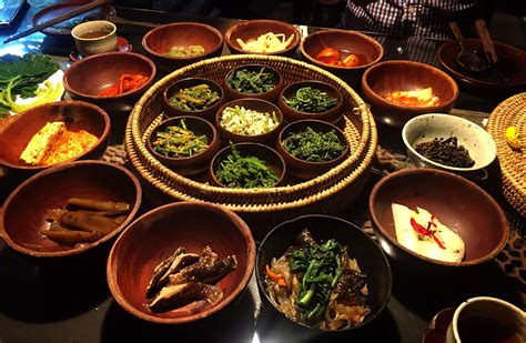 Fried chicken dishes became a popular food in korea around the mid to late 20th century. Traditional Korean Temple Food in Insadong | Korean food ...