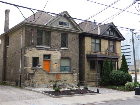 London, ontario has a population of over 380,000 people and is situated in the southern portion of the province, near the thames river and close to the canada/united states border. London, Ontario Near Eldon House | London is a city ...