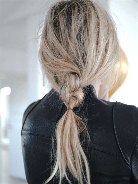 35 Chic And Messy Updo Hairstyles For Luxuriously Long Hair