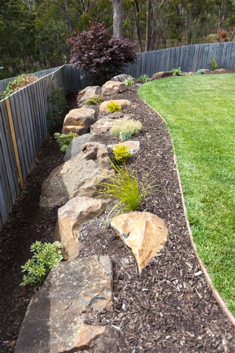 How to lay edging stones in garden. Rocks and Boulders - Andrew Nicholson Landscapes