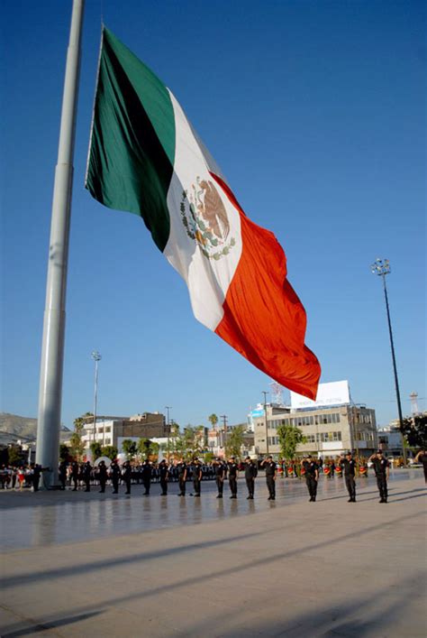 1940 Se Instituye El Día De La Bandera En México El Siglo De Torreón