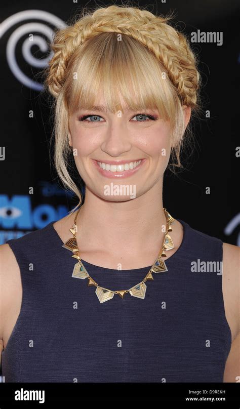 Beth Behrs Hi Res Stock Photography And Images Alamy