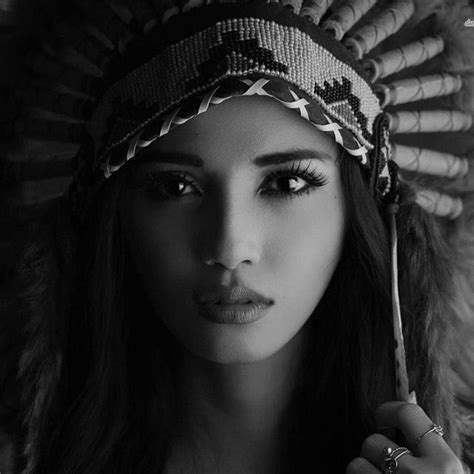 beautiful native american women headdress native american women native american headdress