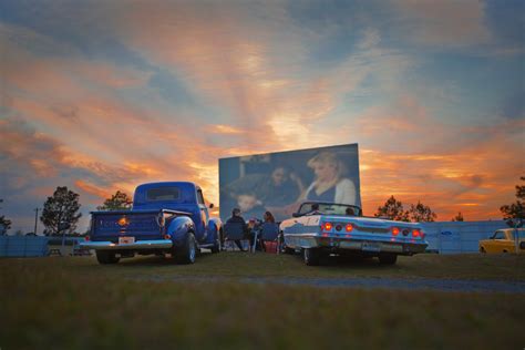 We found the last open drive in movie theater while being in quarantined.we visited starlight drive in movie theater in atlanta, ga. 5 Georgia Drive-In Theaters You Can't Miss | Official ...