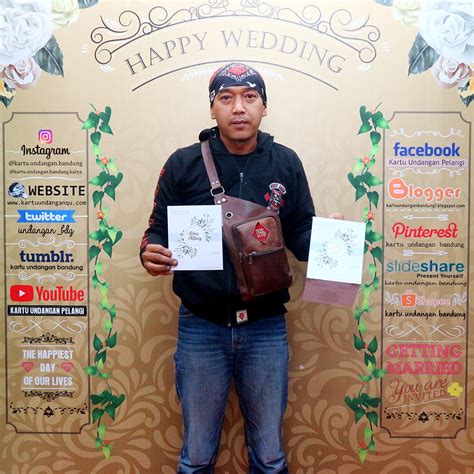 Kartu undangan pernikahan perkawinan artikel terbaru 2011 2012 gambar foto video tentang kartu undangan. Kartu Undangan Bandung