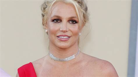 Britney Spears Pose Nue Dans Une Chambre Dhôtel Ces Photos Qui