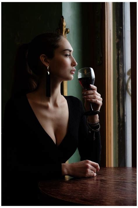 Woman With Wine Glass Photography Womanwithwineglassphotography Wine Glass Photography