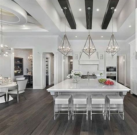 38 Amazing Luxury White Kitchen Design To Renew Your Ordinary Kitchen