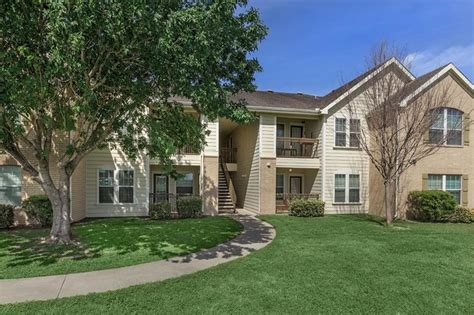 It is walking distance from the boulders mall with easy access to highway and main roads. King's Crossing Apartments Apartments - Kingsville, TX ...