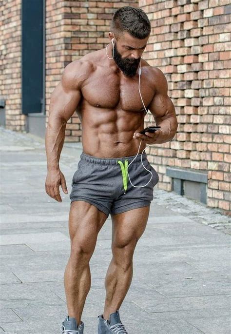 Sexy Shirtless Bearded Muscle Daddy Hunk