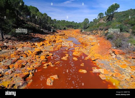 Riotinto River Hi Res Stock Photography And Images Alamy