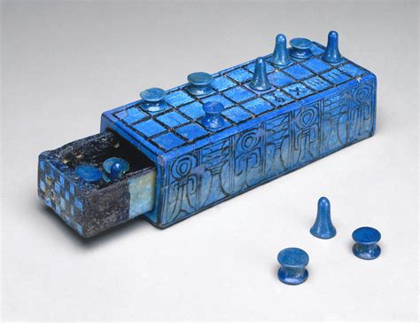 learn to play senet the 5 000 year old ancient egyptian game beloved by queens and pharaohs