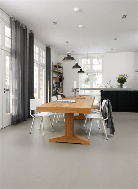 It's nice, it looks generally decent. Pin van Karin Claessens op kitchen | Linoleum vloeren ...