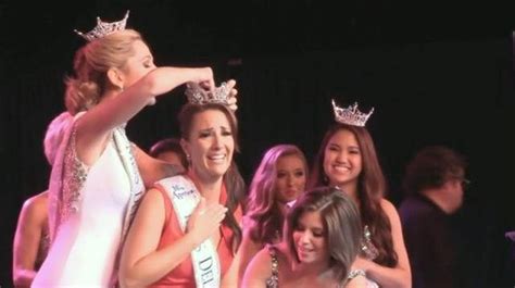 Miss Delaware Stripped Of Crown Over Age Controversy Beauty Pageant Miss America Pageant