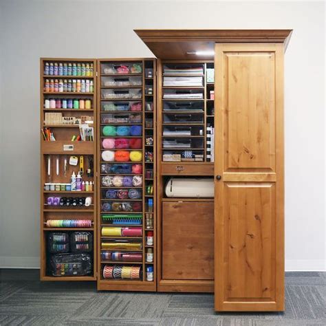 42 Amazing Craft Room Cabinets Decor Ideas and Design (1 | Craft