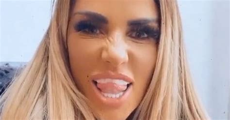Katie Price Makes Fun Of Herself After Fans Point Out She Pronounces Carl Wrong Irish Mirror