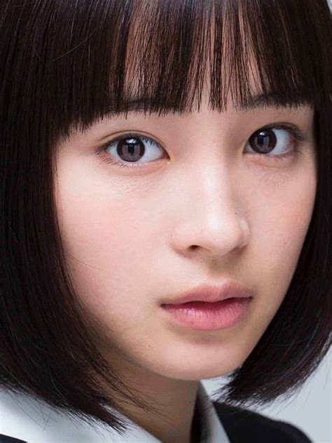 広瀬すず Suzu Hirose Belly Tattoos Korean Short Hair Extreme Hair Romantic Drama Suzu Beautiful