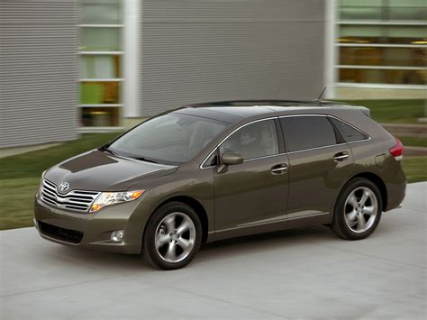 A first for toyota, venza's available star gaze™ fixed panoramic roof transforms from opaque to transparent at the press of a button. Car in pictures - car photo gallery » Toyota Venza 2009 ...
