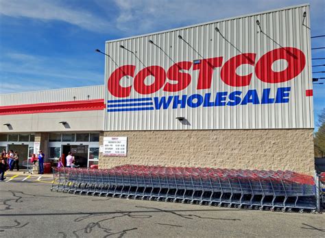 The Best And Worst Costco Deli Items Right Now — Eat This Not That