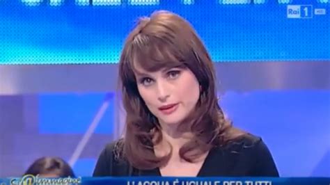 Rai 1 on wn network delivers the latest videos and editable pages for news & events, including entertainment, music, sports, science and more, sign up and share your playlists. Dal programma A Sua Immagine RAI 1 - Dar da bere agli ...