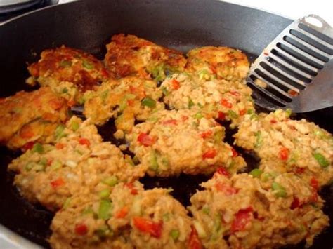 Crumble salmon over mixture and mix well. Salmon Patties Recipe Paula Deen | Around the Family ...