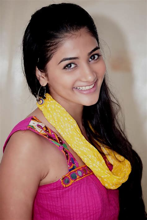 Fair and Lovely Model Pooja Hegde will Debut in Bollywood!!