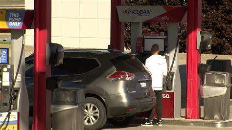 Aaa Gas Prices Continue To Fall In Pennsylvania Erie News Now Wicu