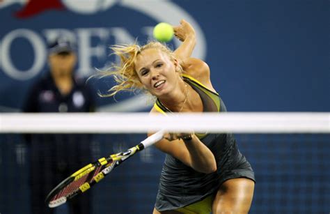 caroline wozniacki oops cameltoe on tennis court 17 nude celeb