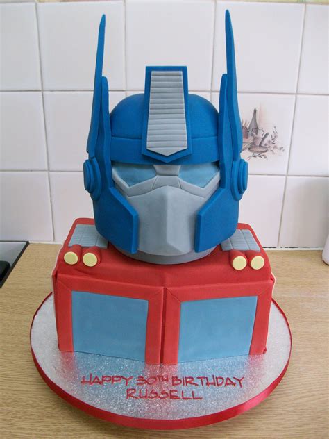 Optimus Prime Cake Pretty Cakes Beautiful Cakes Amazing Cakes