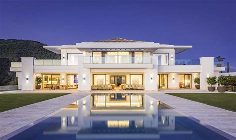 Contemporary New Villa With Fabulous Sea Views In La Zagaleta Marbella